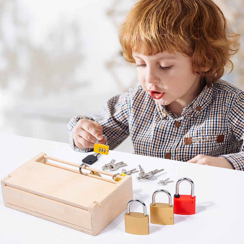 Wooden early childhood education unlocking Montessori unlocking toys baby keys unlocking boxes Montessori teaching aids