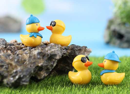 Bryophyte Miniature Landscapes, Succulent Plant Decorations, Doll Figurines, Travel Duck Souvenirs, DIY Material Kits