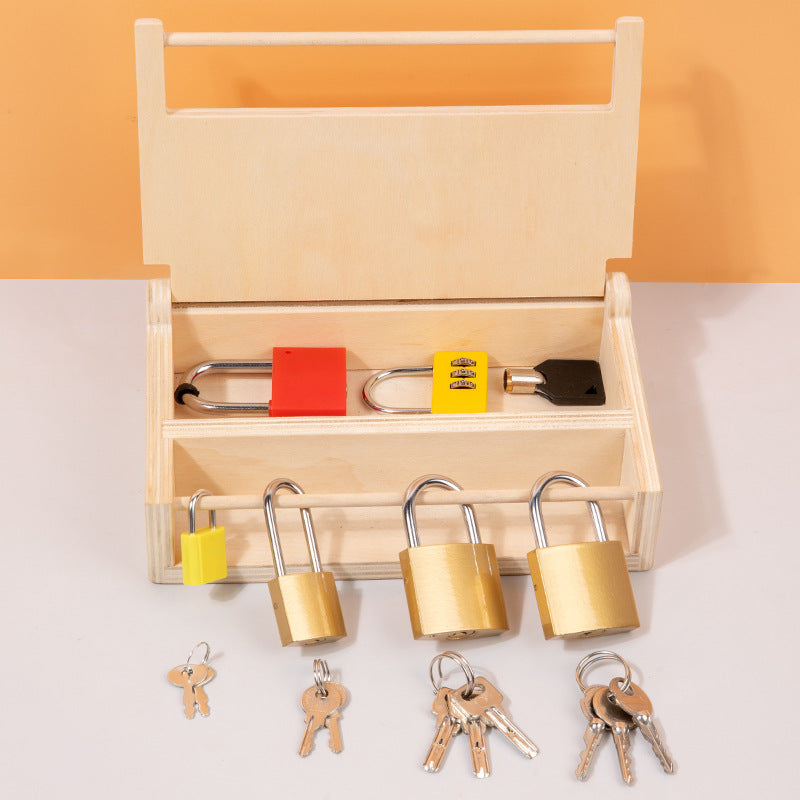 Wooden early childhood education unlocking Montessori unlocking toys baby keys unlocking boxes Montessori teaching aids
